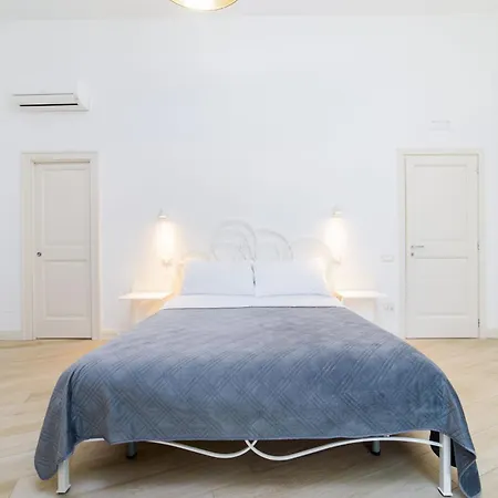 One&one 招待所 萨莱诺