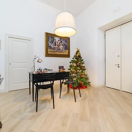 One&one 招待所 4*